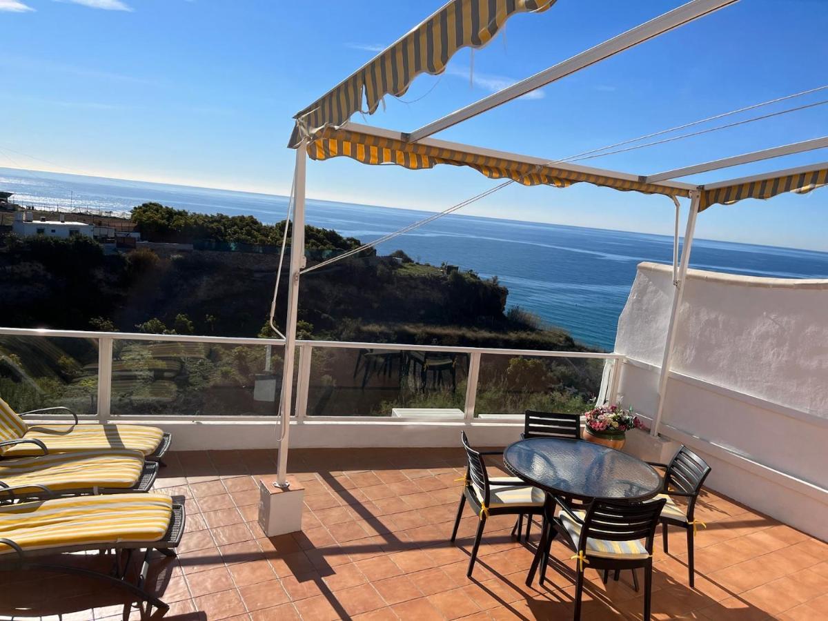 Delightful Burriana House With Magnificent Beach & Sea Views. Nerja Buitenkant foto